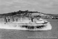 SRN4 The Princess Anne (GH-2007) with Seaspeed at Dover